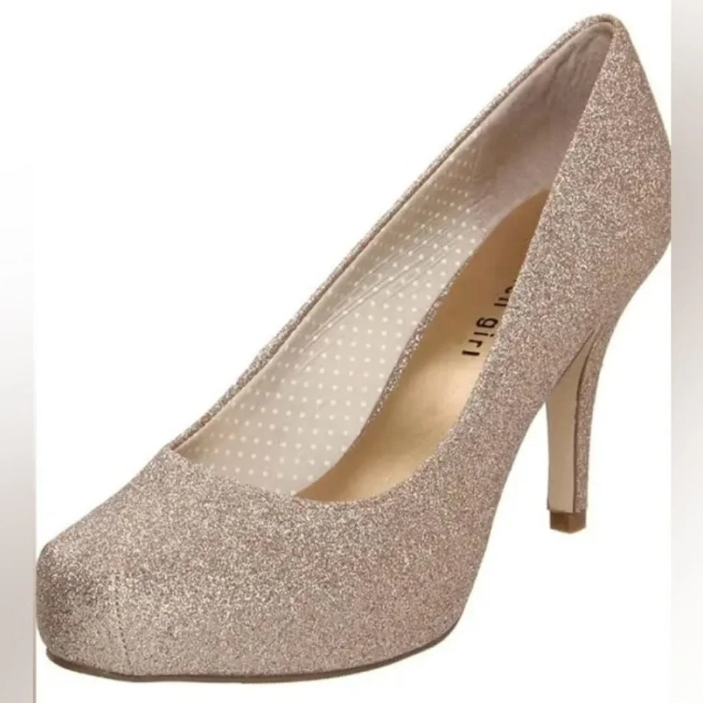 Madden Girl | Women’s gold/champagne glitter closed toe Getta pump heels, size 7